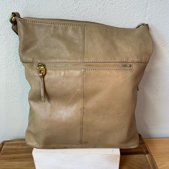 HOBO Leather Shoulder Bag Boho Slouchy Zip Top Pockets Fringe Neutral Classic - Picture 4 of 16